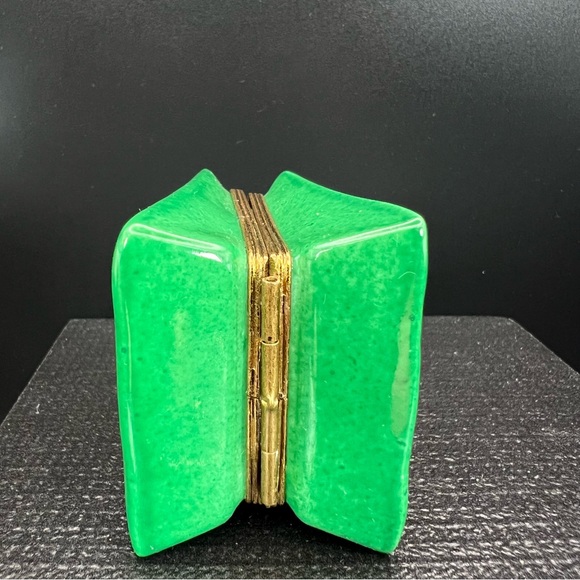 Hand painted LIMOGES BOX RETIRED!! - Picture 10 of 13